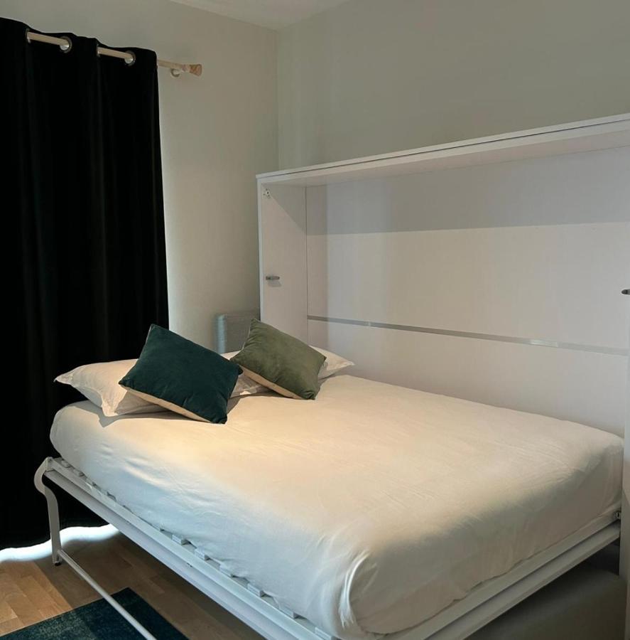 Central Fully Serviced Studio Люксембург Экстерьер фото